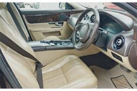 Jaguar XJ L Premium Luxury (2013) Jaguar XJ L Premium Luxury (2013)