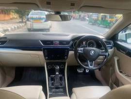 SKODA SUPERB L&k 2019 PETROL, WHITE SKODA SUPERB L&k 2019 PETROL, WHITE