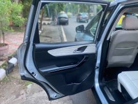 MAHINDRA XUV700 AX7 LUXARY PACK 2022