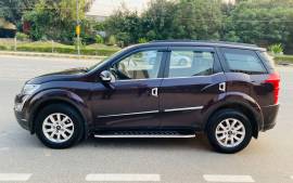 MAHINDRA XUV 500 W10 2016