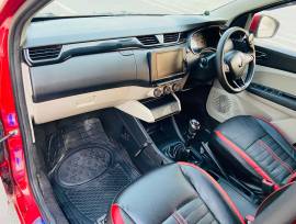 RENAULT TRIBER RXT 2019