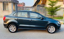 VOLKSWAGEN VENTO 1.6 MPI VOLKSWAGEN VENTO 1.6 MPI